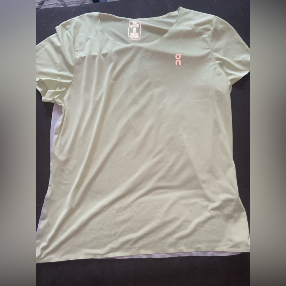 On Running Women's Mint Short Sleeve Tee NWOT